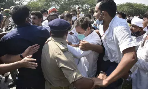 हाथरस गैंगरेप पीड़िता के घर जाने से कोई नही रोक सकता :राहुल गाँधी