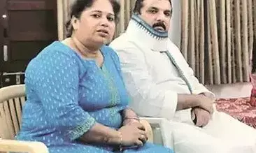 आप सांसद संजय सिंह की पत्नी गिरफ्तार