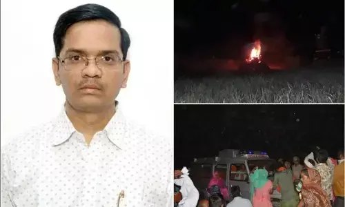 हाथरस के DM किसकी दम पर कर रहे तानाशाही की सभी हदें पार! हाथरस के DM किसकी दम पर कर रहे तानाशाही की सभी हदें पार!