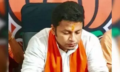 कोरोना हुआ तो ममता बनर्जी को गले लगा लूंगा, ये धमकी देने वाले बीजेपी नेता की रिपोर्ट आई पॉजिटिव कोरोना हुआ तो ममता बनर्जी को गले लगा लूंगा, ये धमकी देने वाले बीजेपी नेता की रिपोर्ट आई पॉजिटिव