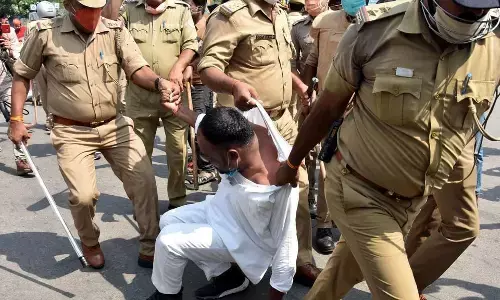 भाजपा की नीतियों ने उप्र में DM-SP की कुछ नयी गैंग को जन्म दिया है - अखिलेश यादव भाजपा की नीतियों ने उप्र में DM-SP की कुछ नयी गैंग को जन्म दिया है - अखिलेश यादव