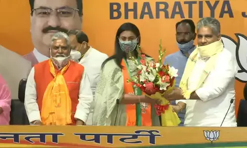 पूर्व केंद्रीय मंत्री दिग्विजय सिंह की बेटी और शूटर श्रेयसी सिंह बीजेपी में शामिल