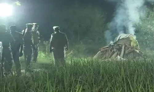 हाथरस कांड की जांच सीबीआई करे, एसआईटी करे, इससे कोई फर्क नहीं पड़ता, बशर्ते, निम्नलिखित सवालों का जवाब मिल जाए! हाथरस कांड की जांच सीबीआई करे, एसआईटी करे, इससे कोई फर्क नहीं पड़ता, बशर्ते, निम्नलिखित सवालों का जवाब मिल जाए!