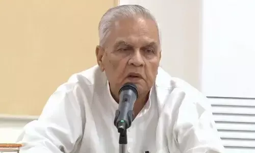 जदयू की सूची फेंक कर निकले विजेंद्र यादव ने ललकारा, हिम्मत है तो अकेले चुनाव लड़ने का ऐलान कीजिए! जदयू की सूची फेंक कर निकले विजेंद्र यादव ने ललकारा, हिम्मत है तो अकेले चुनाव लड़ने का ऐलान कीजिए!