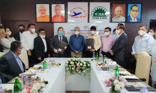नोएडा इंटरनेशनल एयरपोर्ट के लिए शासन के आला अफसरों की मौजूदगी में हुआ कंसट्रकशन एग्रीमेंट