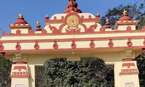 गाजियाबाद: मोदीनगर में सुबह चार बजे लाउडस्पीकर बजाने को मना करने पर,अधिवक्ता के खिलाफ दी पुजारी ने पुलिस में दी झूठी तहरीर गाजियाबाद: मोदीनगर में सुबह चार बजे लाउडस्पीकर बजाने को मना करने पर,अधिवक्ता के खिलाफ दी पुजारी ने पुलिस में दी झूठी तहरीर