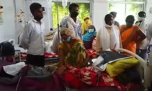 सुल्तानपुर : इमरजेंसी वार्ड में बालिका की इलाज के दौरान मौत, मौत के बाद तीमारदारों ने किया हंगामा