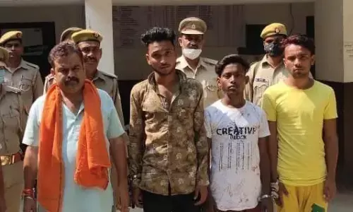 рдЗрдЯрд╛рд╡рд╛ рдкреБрд▓рд┐рд╕ рдиреЗ рдЪреЛрд░реА рдПрд╡рдВ рд▓реВрдЯ рдХреА рдШрдЯрдирд╛ рдХрд░рдиреЗ рд╡рд╛рд▓реЗ рдЧрд┐рд░реЛрд╣ рдХрд╛ рдкрд░реНрджрд╛рдлрд╛рд╢, 4 рдЕрднрд┐рдпреБрдХреНрдд рдЧрд┐рд░рдлреНрддрд╛рд░ рдЗрдЯрд╛рд╡рд╛ рдкреБрд▓рд┐рд╕ рдиреЗ рдЪреЛрд░реА рдПрд╡рдВ рд▓реВрдЯ рдХреА рдШрдЯрдирд╛ рдХрд░рдиреЗ рд╡рд╛рд▓реЗ рдЧрд┐рд░реЛрд╣ рдХрд╛ рдкрд░реНрджрд╛рдлрд╛рд╢, 4 рдЕрднрд┐рдпреБрдХреНрдд рдЧрд┐рд░рдлреНрддрд╛рд░