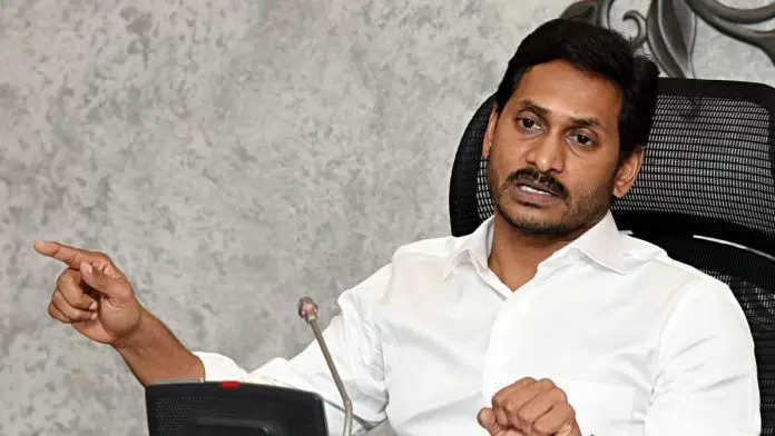 आंध्र प्रदेश के CM ने चीफ जस्टिस को लिखा खत, SC के वरिष्ठ जज के खिलाफ की शिकायत, आंध्र प्रदेश के CM ने चीफ जस्टिस को लिखा खत, SC के वरिष्ठ जज के खिलाफ की शिकायत,