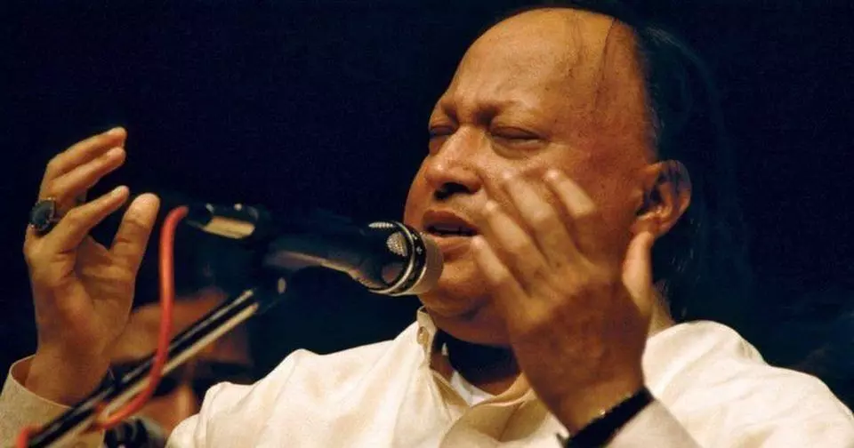 जन्मदिन विशेष: बाप की चलती तो शहंशाह-ए-कव्वाली नुसरत फतेह अली खान जन्मदिन विशेष: बाप की चलती तो शहंशाह-ए-कव्वाली नुसरत फतेह अली खान