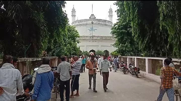 61 करोड़ की नगर पालिका की सालाना बजट बैठक गुरुवार को, चेयरमैन पति व असहमत सदस्यों ने शुरू की सभासदों की परिक्रमा 61 करोड़ की नगर पालिका की सालाना बजट बैठक गुरुवार को, चेयरमैन पति व असहमत सदस्यों ने शुरू की सभासदों की परिक्रमा