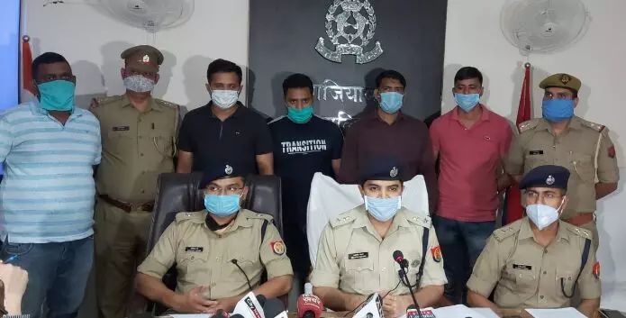 कारोबारी अजय पांचाल की हत्या का खुलासा, अवैध रिश्ते और ब्लैकमेलिंग में फंस गए थे...प्रेमिका गिरफ्तार कारोबारी अजय पांचाल की हत्या का खुलासा, अवैध रिश्ते और ब्लैकमेलिंग में फंस गए थे...प्रेमिका गिरफ्तार