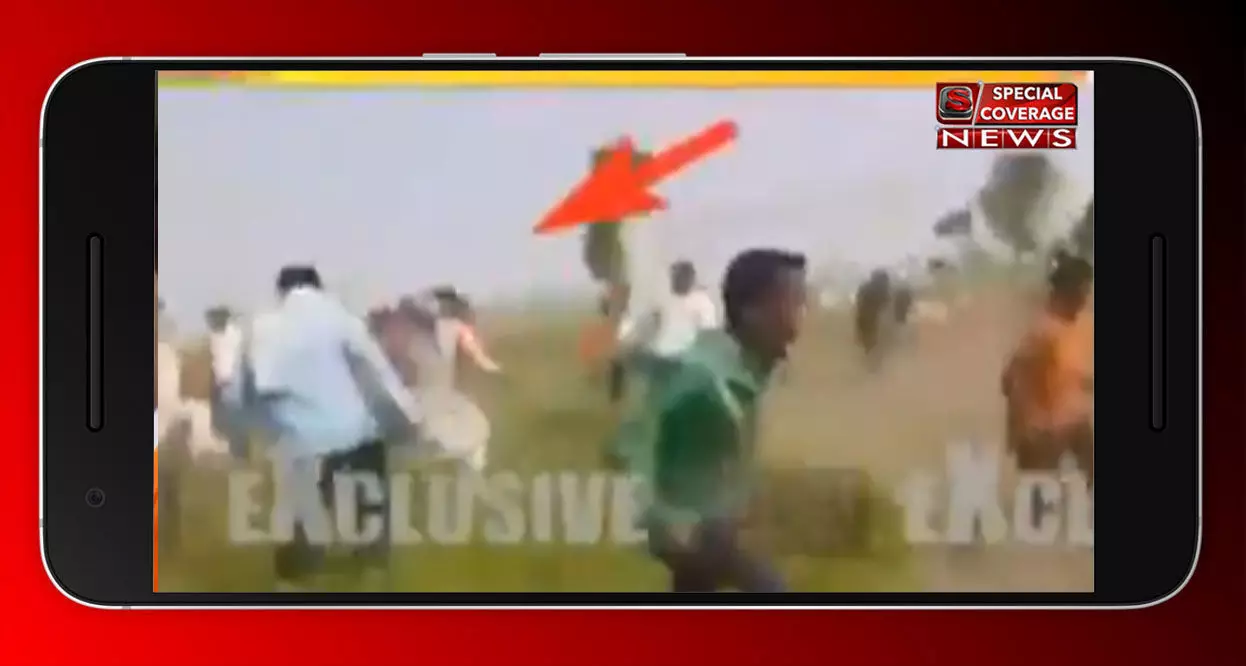 यूपी में एसडीएम और सीओ के सामने चली गोली, एक की मौत कई घायल यूपी में एसडीएम और सीओ के सामने चली गोली, एक की मौत कई घायल
