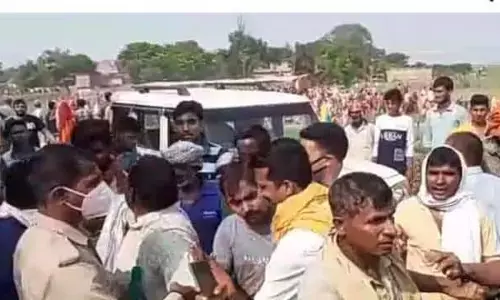 बलिया हत्याकांड में सीएम ने एसडीएम और सीओ को सस्पेंड करने के दिए निर्देश