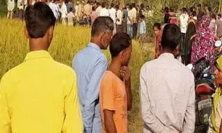 यूपी में गोली मारकर बीडीसी सदस्य की हत्या, मचा हड़कंप यूपी में गोली मारकर बीडीसी सदस्य की हत्या, मचा हड़कंप