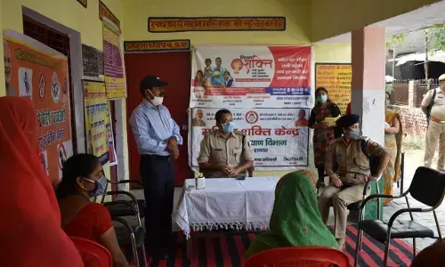मिशन-शक्ति अभियान के तहत SP विनीत जायसवाल ने आंगनवाड़ी कार्यकत्रियों को महिला सुरक्षा सम्बंधी उपायों दी जानकारी मिशन-शक्ति अभियान के तहत SP विनीत जायसवाल ने आंगनवाड़ी कार्यकत्रियों को महिला सुरक्षा सम्बंधी उपायों दी जानकारी