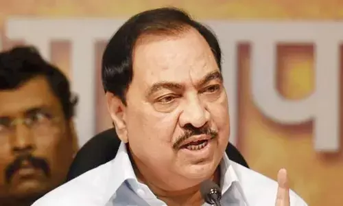 महाराष्ट्र में बीजेपी को बड़ा झटका, एकनाथ खडसे ने बीजेपी से दिया इस्तीफा, राकांपा में होंगे शामिल