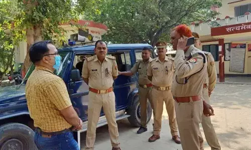 संदिग्ध परिस्थितियों मे विवाहिता की मौत, मायके वाले ने पति पर हत्या का लगाया आरोप संदिग्ध परिस्थितियों मे विवाहिता की मौत, मायके वाले ने पति पर हत्या का लगाया आरोप