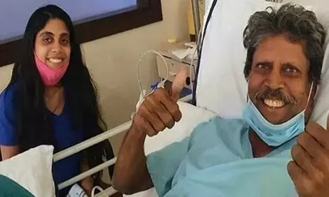 कपिल देव की हॉस्पिटल से पहली तस्वीर आई सामने, दुआओं के लिए सभी को दिया धन्यवाद कपिल देव की हॉस्पिटल से पहली तस्वीर आई सामने, दुआओं के लिए सभी को दिया धन्यवाद