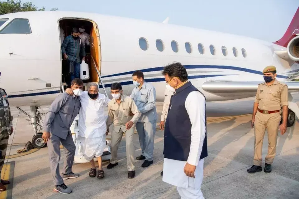 मुलायम सिंह यादव मेदांता (गुरुग्राम) से स्वस्थ होकर वापस लौटे मुलायम सिंह यादव मेदांता (गुरुग्राम) से स्वस्थ होकर वापस लौटे