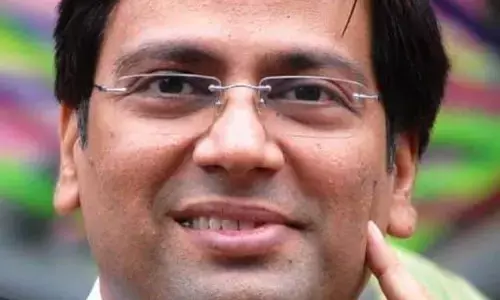 आखिर किस बात का जूनून है इस आईएएस अधिकारी को जो सुबह 6 बजे ऑफिस खोल देता है जनता के लिए आखिर किस बात का जूनून है इस आईएएस अधिकारी को जो सुबह 6 बजे ऑफिस खोल देता है जनता के लिए