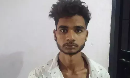 рд╢рд░рд╛рдм рдХреЗ рдирд╢реЗ рдореЗрдВ рдЕрдкрдиреА рдорд╛рдВ рдХреЛ рдЧреЛрд▓реА рдорд╛рд░рдиреЗ рд╡рд╛рд▓реЗ рдХрд▓рд┐рдпреБрдЧреА рдмреЗрдЯреЗ рдХреЛ рдХрд┐рдпрд╛ рдЗрдЯрд╛рд╡рд╛ рдкреБрд▓рд┐рд╕ рдиреЗ рдХреБрдЫ рд╣реА рдШрдВрдЯреЗ рдореЗрдВ рдЧрд┐рд░рдлреНрддрд╛рд░ рд╢рд░рд╛рдм рдХреЗ рдирд╢реЗ рдореЗрдВ рдЕрдкрдиреА рдорд╛рдВ рдХреЛ рдЧреЛрд▓реА рдорд╛рд░рдиреЗ рд╡рд╛рд▓реЗ рдХрд▓рд┐рдпреБрдЧреА рдмреЗрдЯреЗ рдХреЛ рдХрд┐рдпрд╛ рдЗрдЯрд╛рд╡рд╛ рдкреБрд▓рд┐рд╕ рдиреЗ рдХреБрдЫ рд╣реА рдШрдВрдЯреЗ рдореЗрдВ рдЧрд┐рд░рдлреНрддрд╛рд░