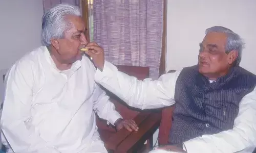 गुजरात में भाजपा के पहले मुख्यमंत्री बने केशु भाई पटेल का निधन गुजरात में भाजपा के पहले मुख्यमंत्री बने केशु भाई पटेल का निधन