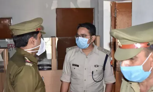 हाथरस एसपी विनीत जायसवाल जब पहुंचे कोतवाली सिकंदराराऊ तो फिर .. हाथरस एसपी विनीत जायसवाल जब पहुंचे कोतवाली सिकंदराराऊ तो फिर ..