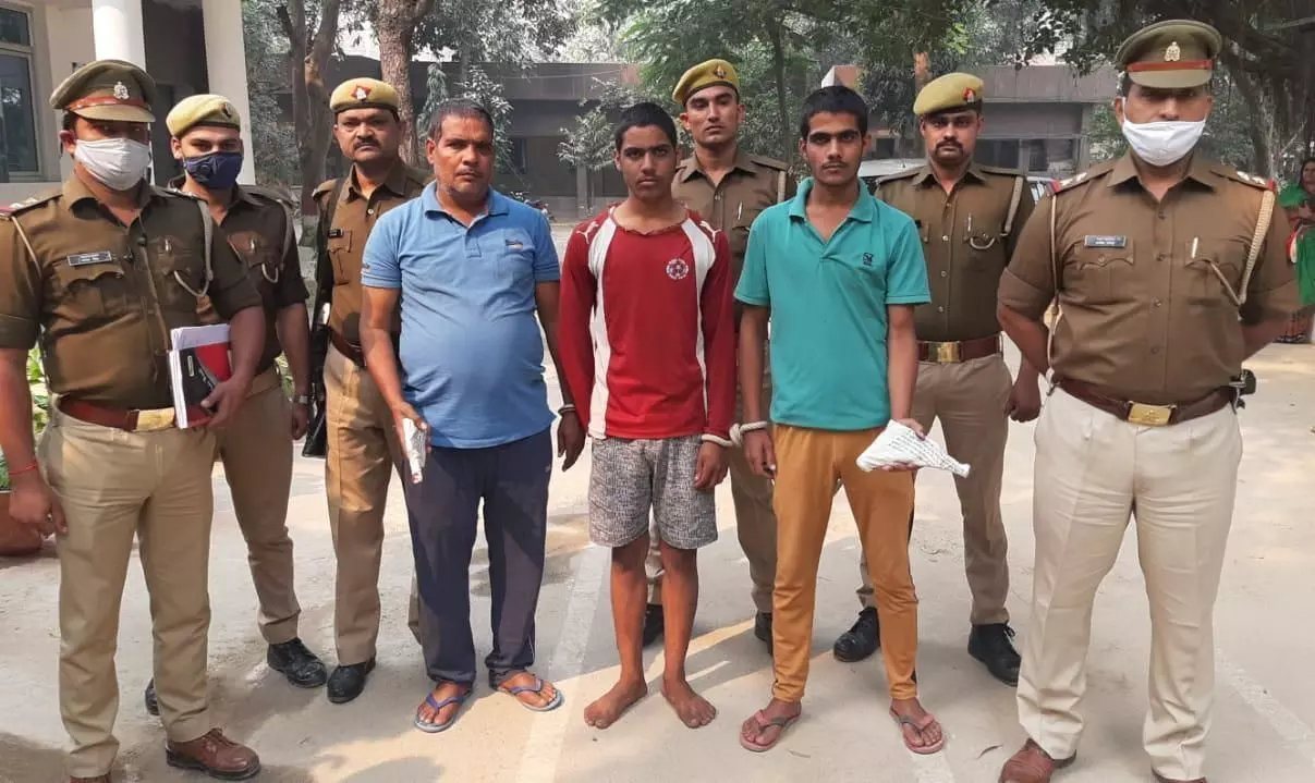 इटावा में  जमीनी विवाद को लेकर हुई हत्या का किया पुलिस ने खुलासा, तीन अभियुक्त किये गिरफ्तार