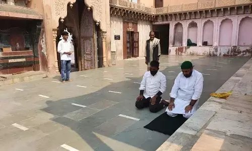 मथुरा : सर्व धर्म सम भाव बनाम धार्मिक कठमुल्लावाद मथुरा : सर्व धर्म सम भाव बनाम धार्मिक कठमुल्लावाद