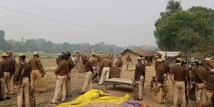 कोहड़े सुल्तानपुर में दूसरे दिन भी सपा व धनंजय सिंह के समर्थकों में मारपीट,  एसपी मयफोर्स मौके पर पहुंचे