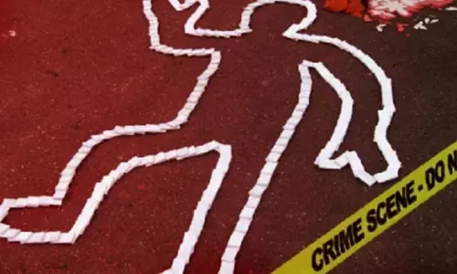 दो बच्चों-महिलाओं समेत एक ही परिवार के पांच लोगों की हत्या, इलाके में फैली दहशत दो बच्चों-महिलाओं समेत एक ही परिवार के पांच लोगों की हत्या, इलाके में फैली दहशत