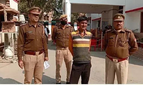 बरेली पुलिस ने पकड़ी अवैध हथियार बनाने की फैक्ट्री बरेली पुलिस ने पकड़ी अवैध हथियार बनाने की फैक्ट्री