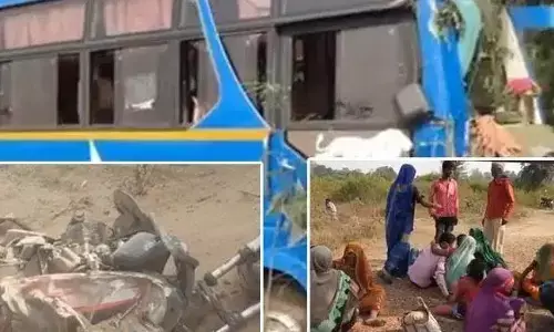 मध्यप्रदेश के कटनी में बस ने कुचल दिया पूरा परिवार, पति , पत्नी और दो बच्चों समेत चार की मौके पर दर्दनाक मौत मध्यप्रदेश के कटनी में बस ने कुचल दिया पूरा परिवार, पति , पत्नी और दो बच्चों समेत चार की मौके पर दर्दनाक मौत