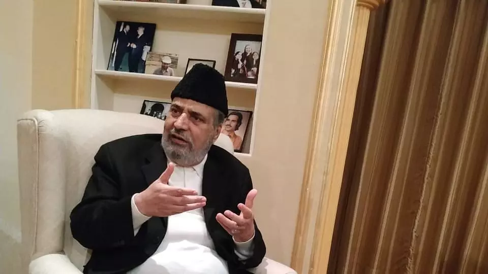 महबूबा मुफ्ती को बड़ा झटका, पीडीपी के संस्थापक सदस्य मुजफ्फर बेग ने पार्टी छोड़ी महबूबा मुफ्ती को बड़ा झटका, पीडीपी के संस्थापक सदस्य मुजफ्फर बेग ने पार्टी छोड़ी