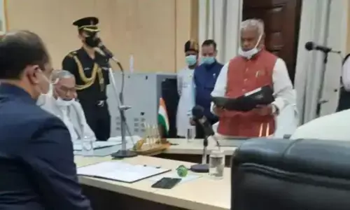 जीतन राम मांझी 17वीं बिहार विधानसभा के पहले सत्र के लिए बने प्रोटेम स्पीकर, राजभवन में ली शपथ जीतन राम मांझी 17वीं बिहार विधानसभा के पहले सत्र के लिए बने प्रोटेम स्पीकर, राजभवन में ली शपथ