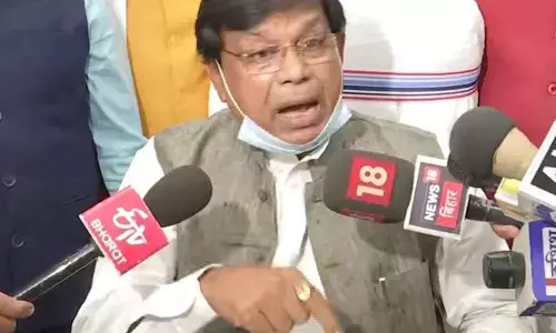 बिहार सरकार को बड़ा झटका, मंत्री मेवालाल ने दिया इस्तीफा