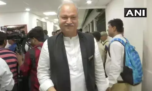 बिहार: कांग्रेस विधायक शकील अहमद खान ने संस्कृत में शपथ लेकर पेश की मिसाल, कहा- ये सभी भाषाओं की माता बिहार: कांग्रेस विधायक शकील अहमद खान ने संस्कृत में शपथ लेकर पेश की मिसाल, कहा- ये सभी भाषाओं की माता