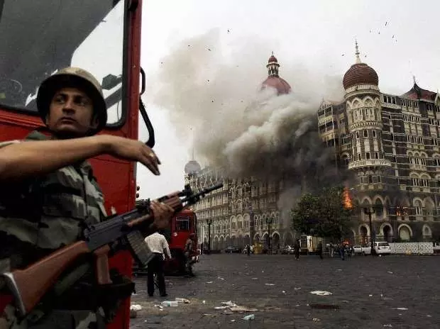 26/11 की बरसी, मुंबई आतंकी हमले के 12 सालः आज ही के दिन गोलियों की आवाज से दहली थी मायानगरी 26/11 की बरसी, मुंबई आतंकी हमले के 12 सालः आज ही के दिन गोलियों की आवाज से दहली थी मायानगरी