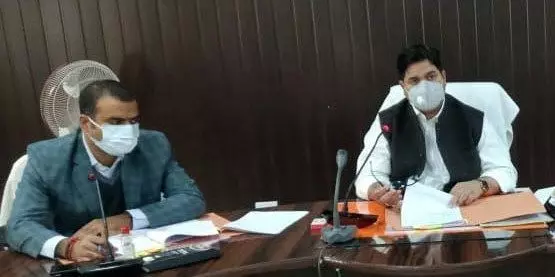 आयुष्मान भारत की प्रगति ठीक न होने पर डीएम ने जताई नाराजगी आयुष्मान भारत की प्रगति ठीक न होने पर डीएम ने जताई नाराजगी