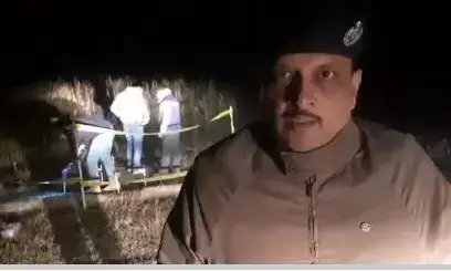 आजमगढ़ पुलिस को बड़ी सफलता, पुलिस मुठभेड़ में तीन लाख का इनामी बदमाश सूर्याशं दूबे मारा गया, दो पुलिस कर्मी घायल आजमगढ़ पुलिस को बड़ी सफलता, पुलिस मुठभेड़ में तीन लाख का इनामी बदमाश सूर्याशं दूबे मारा गया, दो पुलिस कर्मी घायल