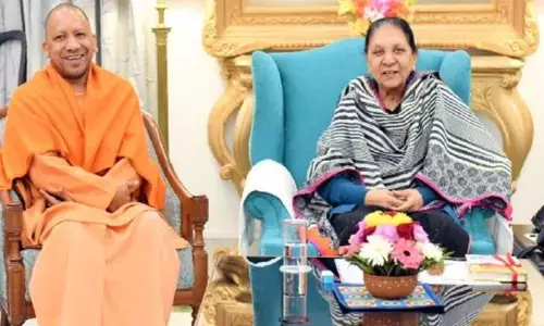 लव जिहाद पर लगाम लगाने वाले योगी सरकार के अध्यादेश को राज्यपाल से मिली मंजूरी, आज से लागू लव जिहाद पर लगाम लगाने वाले योगी सरकार के अध्यादेश को राज्यपाल से मिली मंजूरी, आज से लागू