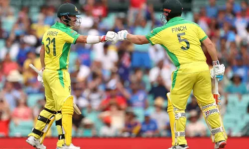 IND vs AUS दूसरा वनडे LIVE:ऑस्ट्रेलिया ने टीम इंडिया के खिलाफ सबसे बड़ा स्कोर बनाया, 390 रन का टारगेट दिया