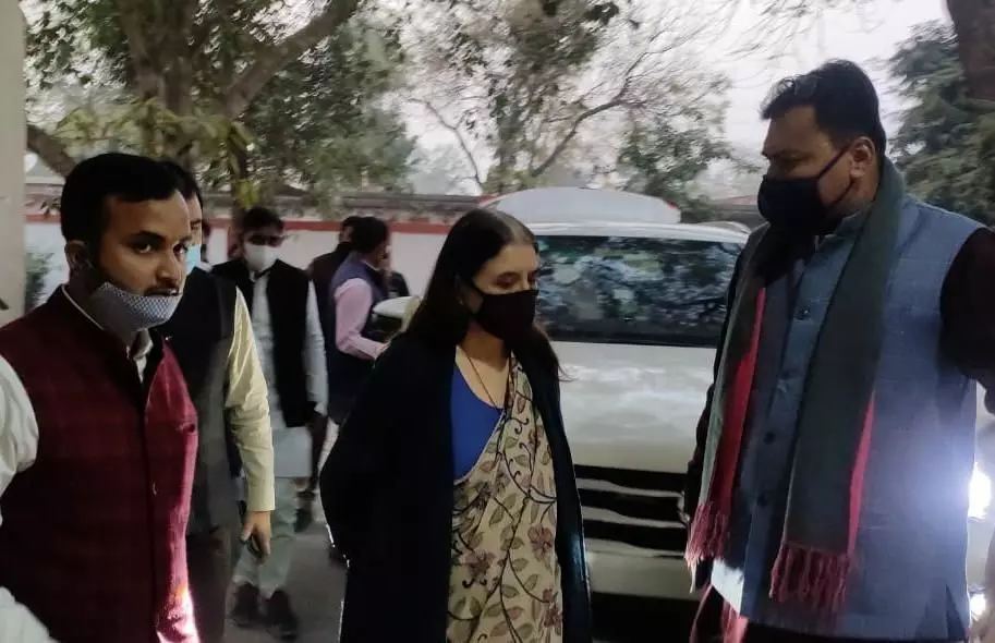 सांसद मेनका गाँधी ने किया सुल्तानपुर लोकसभा का तीन दिवसीय दौरा सांसद मेनका गाँधी ने किया सुल्तानपुर लोकसभा का तीन दिवसीय दौरा