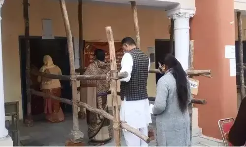 एमएलसी चुनाव लाइव अपडेट: एमएलसी चुनाव में 45 कंडीडेट मैदान में एमएलसी चुनाव लाइव अपडेट: एमएलसी चुनाव में 45 कंडीडेट मैदान में