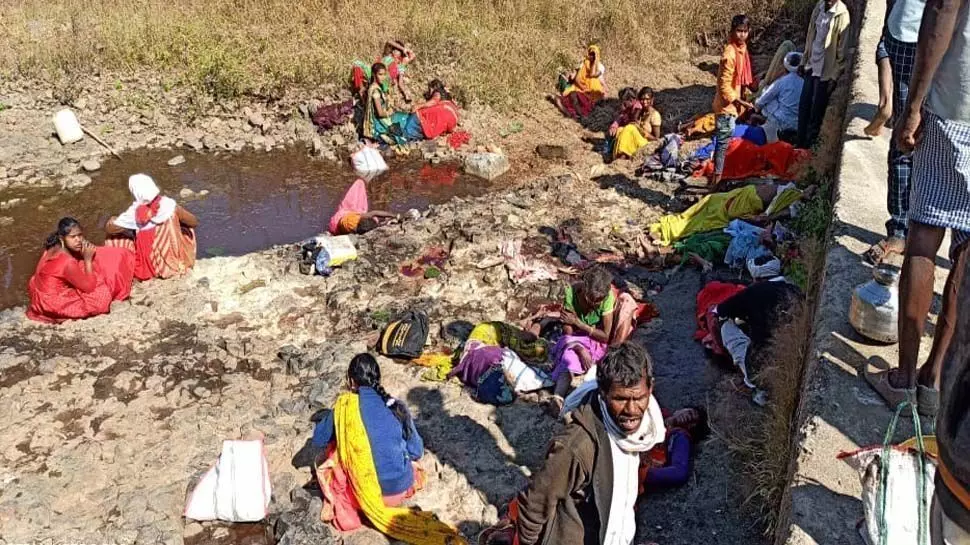 मध्य प्रदेश में बड़ा हादसा, खंडवा में ट्रैक्टर-ट्राली पलटने से दूल्हे समेत 6 की मौत, 20 से अधिक घायल