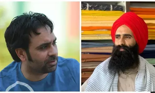 कला और हंसिया की जुगलबंदी