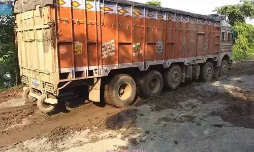 अभियान का असर : मोरंग चोरी के बहुचर्चित प्रकरण में 12 माफियाओं के नाम विवेचक ने खोले अभियान का असर : मोरंग चोरी के बहुचर्चित प्रकरण में 12 माफियाओं के नाम विवेचक ने खोले