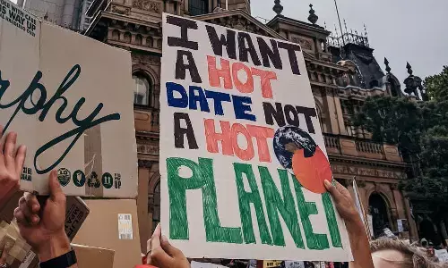 ब्रिटेन की जलवायु नीति ने बनाया तमाम देशों पर सही फ़ैसले लेने का दबाव ब्रिटेन की जलवायु नीति ने बनाया तमाम देशों पर सही फ़ैसले लेने का दबाव