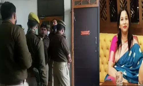 यूपी: दारोगा के साथ लिव इन में रहने वाली महिला की संदिग्ध हालात में मौत, अवैध पिस्टल से चली गोली यूपी: दारोगा के साथ लिव इन में रहने वाली महिला की संदिग्ध हालात में मौत, अवैध पिस्टल से चली गोली